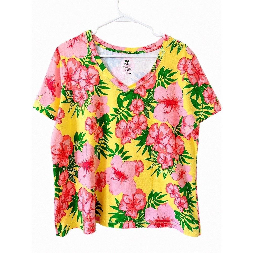 Palm Harbour Woman Plus Size 1X Tropical Floral V-Neck Short Sleeve Tee Top